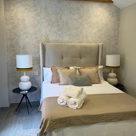 Suspiro Penthouse 301 By Florentia Homes Apartment *