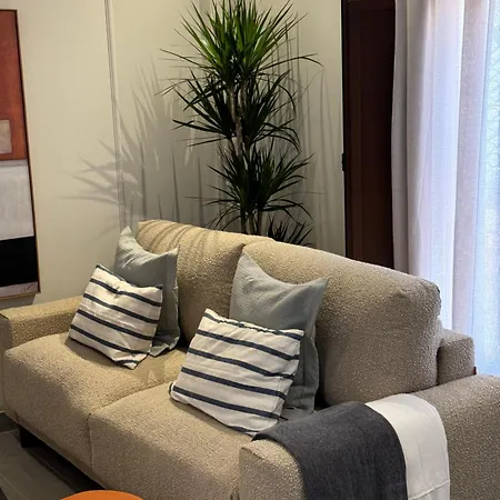 Suspiro Penthouse 301 By Florentia Homes Apartment
